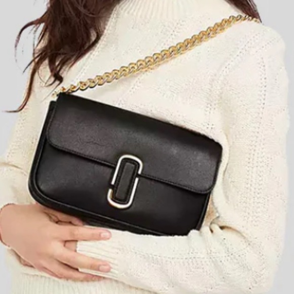 🔥🔥 CLOSET CLEAR OUT! PRICES NEGOTIABLE & DISCOUNT SHIPPING 📦🔥🔥 - Picture 5 of 14